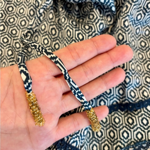 Paloma Blue Crochet Printed Silk Satin Short Medium EUC - Picture 5 of 9